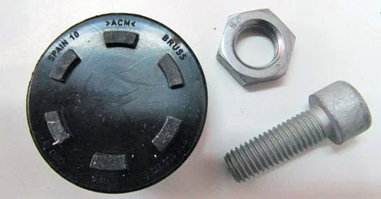 Wechsel des Zahnriemens und des Einspritzpumpenriemens beim Audi A6 2.5 TDI V6