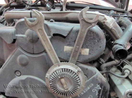 Wechsel des Zahnriemens und des Einspritzpumpenriemens beim Audi A6 2.5 TDI V6