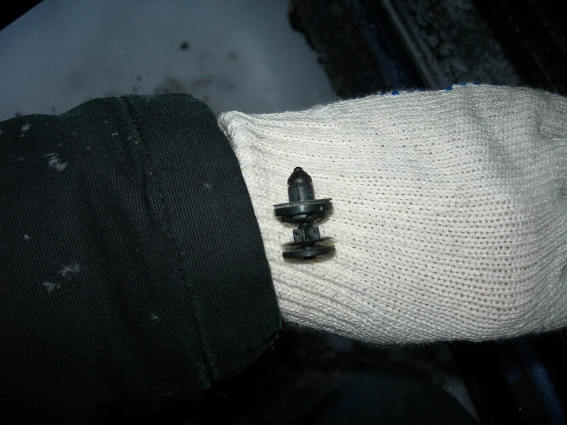 Agrafe Agrafe de garniture porte Ford Focus 2