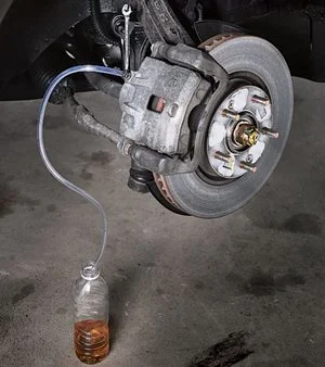 purge freins ABS Purge du système de freinage ABS par soi-même