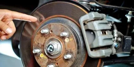 Quietschende Bremsbeläge